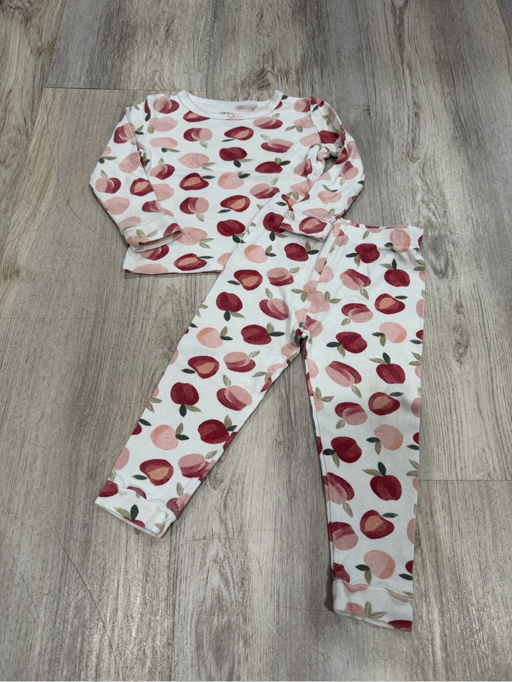 chick pea apple Print Kids Pajama Set